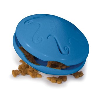 voerspeeltjes geven een beloning in de vorm van brokjes of snoepjes tijdens het spelen ermee